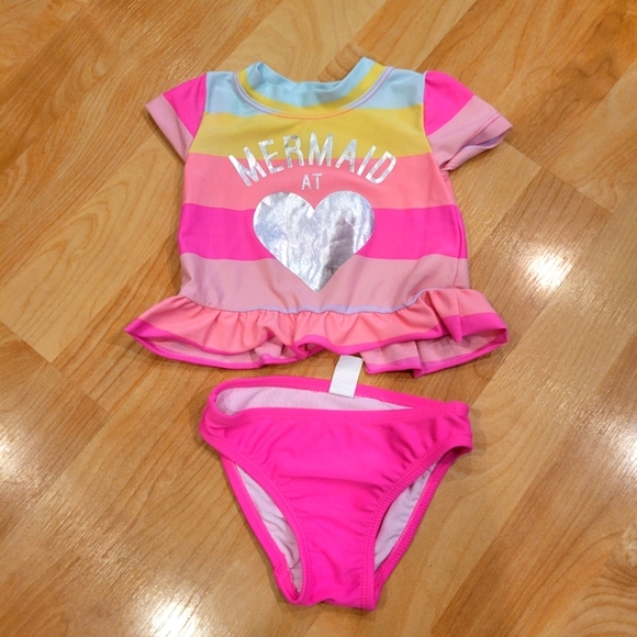 The children's place baby girl 2 piece suit rashguard size 6-9 months. - Picture 1 of 8